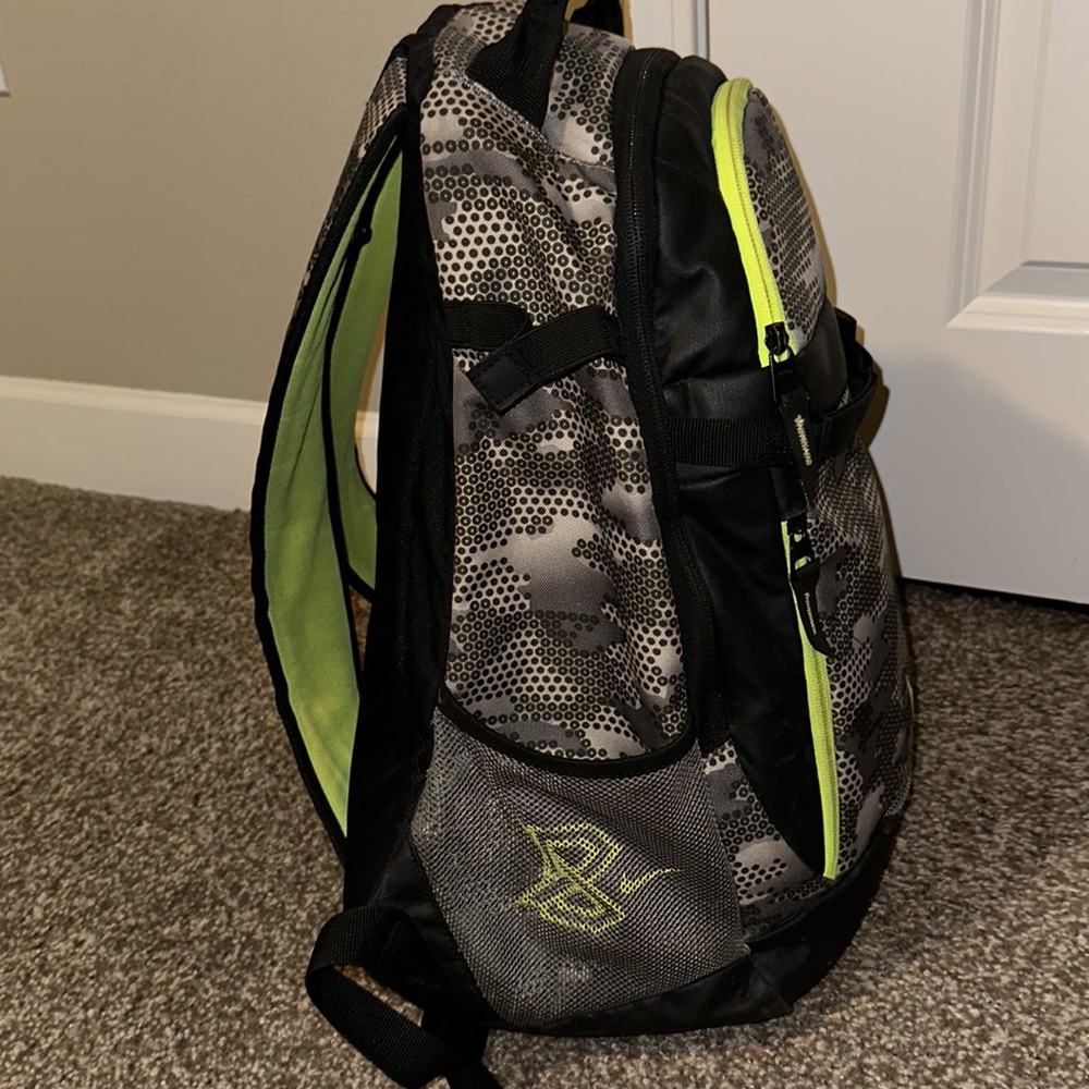 Nike Backpack - image 3